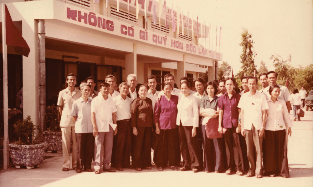 Vinamilk 1976-1986 - Cách mạng một giọt sữa